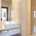 Chiado Stylish Bright With Ac Apartment