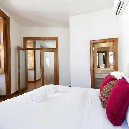 Apartman Chiado Stylish Bright With Ac