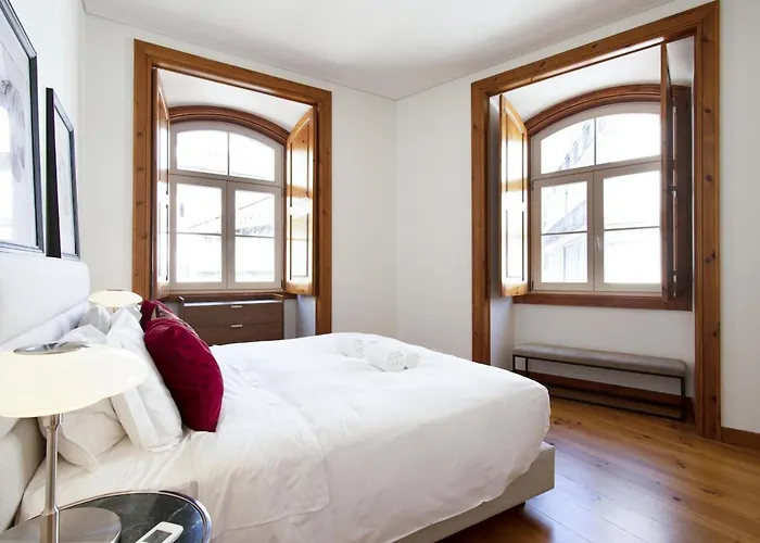 Apartman Chiado Stylish Bright With Ac